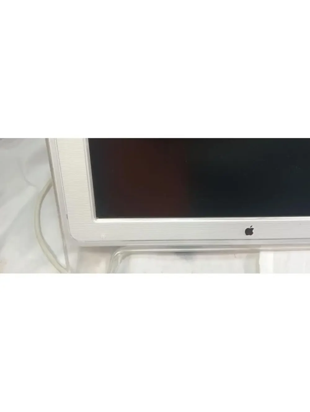 Apple Cinema Display 20